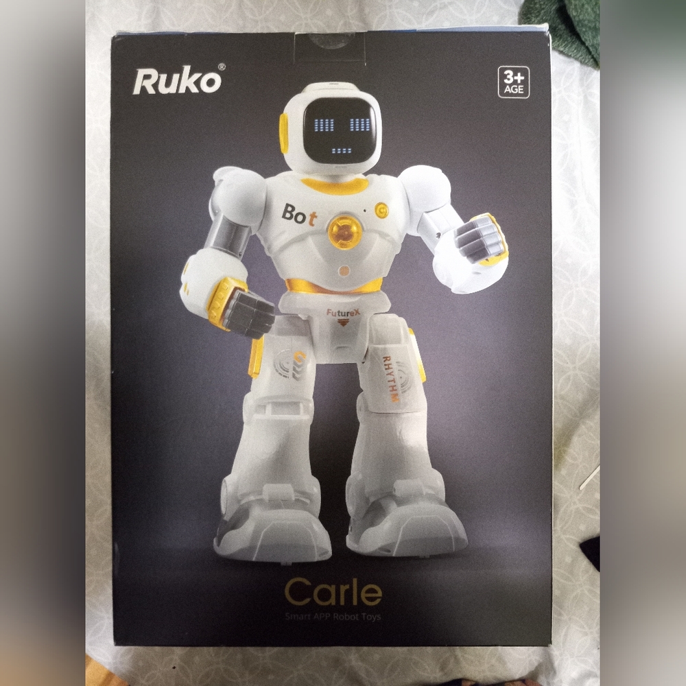 New in Box Smart Robot Toy- Carle App Bluetooth Voice Controlled- Gold